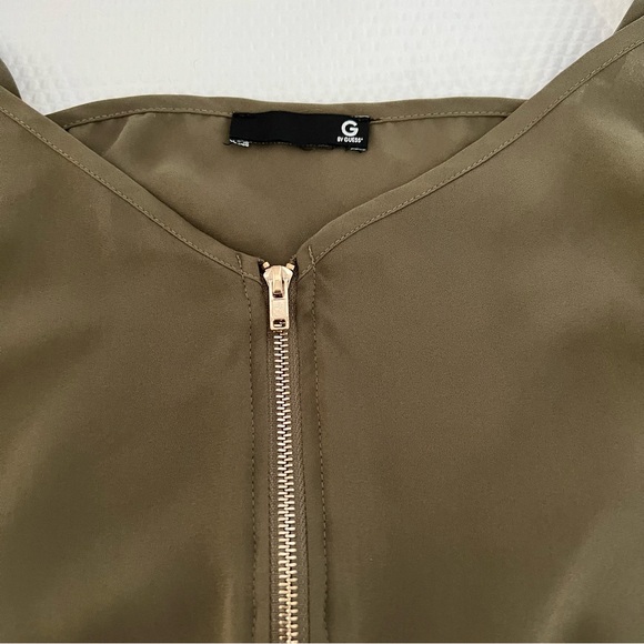 Guess Top G by Guess with adjustable straps size L - Picture 2 of 8